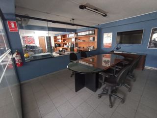 Foto 8 de SE VENDE LOCAL COMERCIAL CON EXCELENTE UBICACION EN SJL