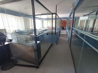 Foto 9 de SE VENDE LOCAL COMERCIAL CON EXCELENTE UBICACION EN SJL