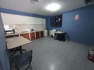 Foto 14 de SE VENDE LOCAL COMERCIAL CON EXCELENTE UBICACION EN SJL