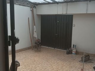 Foto 5 de Oportunidad De Inversion - Casa En Venta