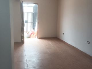 Foto 8 de Oportunidad De Inversion - Casa En Venta