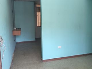Foto 37 de Oportunidad De Inversion - Casa En Venta
