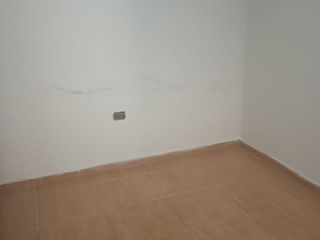 Foto 18 de Oportunidad De Inversion - Casa En Venta