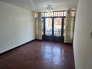Foto 11 de Se Vende Amplia Casa De 2 Pisos En Calle Guzmán Barrón - Trujillo (aipanaque)
