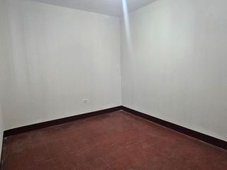 Foto 14 de Se Vende Amplia Casa De 2 Pisos En Calle Guzmán Barrón - Trujillo (aipanaque)