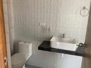 Foto 33 de CÓMODOS DEPARTAMENTOS EN VENTA EN YANAHUARA CERCA A ESSALUD