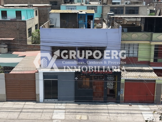 Foto 1 de Casa en Venta con Locales Comerciales en Santa Anita