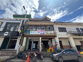 Foto 6 de CASA COMERCIAL EN SANTA ISABEL AZUAY EN VENTA