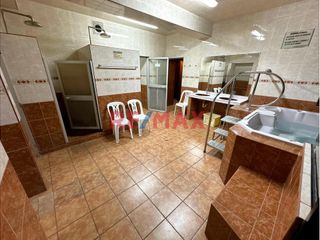 Foto 1 de Se Vende Edificio Implementado Para El Giro De Negocio: Bienestar Y Salud