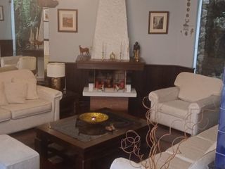 Foto 6 de VENDO EXCELENTE CASA CON CHIMENEA EN SAN BORJA CERCA A PARQUE Y AV. PARQUE SUR
