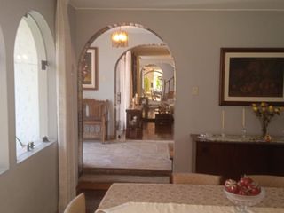 Foto 34 de VENDO EXCELENTE CASA CON CHIMENEA EN SAN BORJA CERCA A PARQUE Y AV. PARQUE SUR