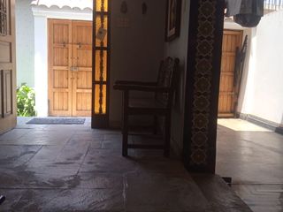 Foto 15 de VENDO EXCELENTE CASA CON CHIMENEA EN SAN BORJA CERCA A PARQUE Y AV. PARQUE SUR