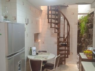 Foto 42 de VENDO EXCELENTE CASA CON CHIMENEA EN SAN BORJA CERCA A PARQUE Y AV. PARQUE SUR