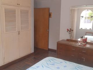 Foto 50 de VENDO EXCELENTE CASA CON CHIMENEA EN SAN BORJA CERCA A PARQUE Y AV. PARQUE SUR