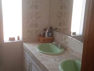 Foto 55 de VENDO EXCELENTE CASA CON CHIMENEA EN SAN BORJA CERCA A PARQUE Y AV. PARQUE SUR