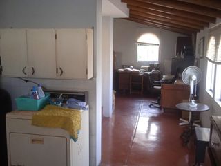 Foto 74 de VENDO EXCELENTE CASA CON CHIMENEA EN SAN BORJA CERCA A PARQUE Y AV. PARQUE SUR