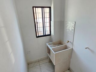 Foto 11 de CASA COMERCIAL EN ARRIENDO GAITAN