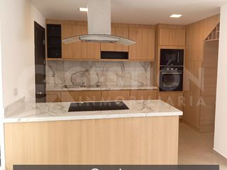 Foto 3 de CASA A ESTRENAR, 267 metros, Valle de Los Chillos, Conocoto