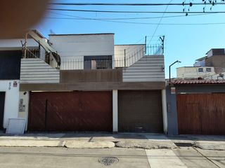 Foto 2 de PARA CONSTRUCTORES: VENTA 2 CASAS JUNTAS EN PUEBLO LIBRE