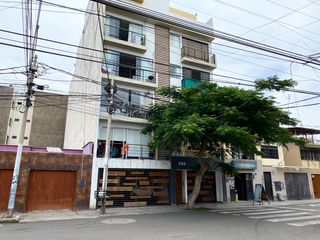 Foto 15 de VENTA DE DEPARTAMENTO DUPLEX 4TO PISO URB. SANTA EDELMIRA