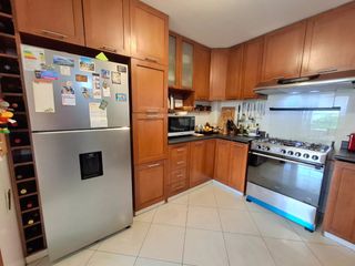 Foto 5 de Bajó de precio!!.Dpto 3 hab/1 cochera/petfriendly/ semi amoblado/ a cuadras de  Plaza Vea Cortijo y Av. Ramón Castilla