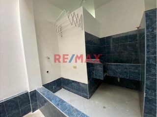 Foto 20 de 1130958 🔥🏡✨ ¡Tu Nuevo Hogar Te Espera En El Corazón De Comas! ✨🏡: Casa Multifamiliar De 3 Pisos Que Consta De 3 Departamentos Y Mini Departamento