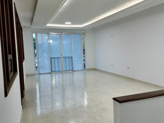 Foto 2 de CASA COMERCIAL EN MARACOS