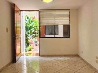 Foto 1 de VENTA DEPARTAMENTO EN PRIMER PISO