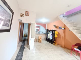 Foto 11 de CASA DE VENTA,  EN PRE-COOP DIGINIDAD POPULAR , SUR DE GUAYAQUIL
