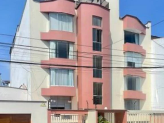 Foto 1 de Venta de Departamento en Zona Exclusiva de Surco