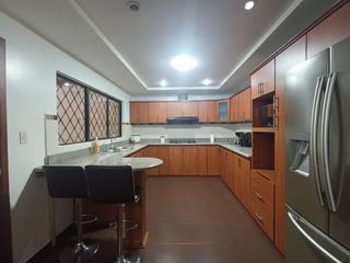 Foto 1 de Fully Furnished Three-Story Home for Rent in Downtown Cuenca