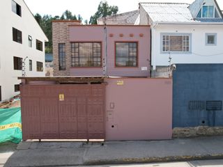 Foto 1 de CASA DE VENTA SECTOR ROSAL - UNCOVIA CUENCA ECUADOR