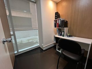 Foto 6 de Oficina de arriendo sobre la república del salvador