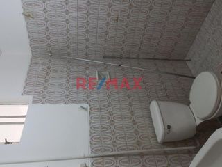 Foto 4 de Amplia Casa De 2 Pisos Av. Miguel Grau Smp
