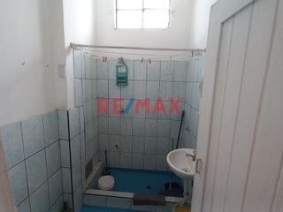 Foto 13 de Amplia Casa De 2 Pisos Av. Miguel Grau Smp