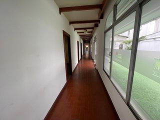 Foto 18 de CIUDADELA URDESA VENDO   PRECIOSA Y AMPLIA CASA, FULL ACABADOS IDEAL PARA OFICINAS, BODEGAS O VIVIENDA