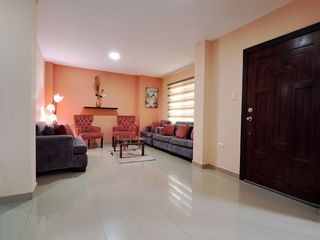 Foto 3 de casa amoblada de venta en manta condominio privado