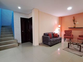 Foto 6 de casa amoblada de venta en manta condominio privado