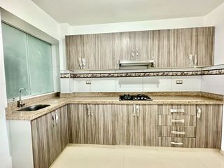 Foto 5 de AMPLIA DEPARTAMENTO DE ESTRENO EN VENTA– URB. MIRAFLORES -PIURA