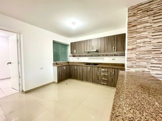 Foto 3 de AMPLIA DEPARTAMENTO DE ESTRENO EN VENTA– URB. MIRAFLORES -PIURA