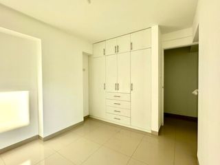 Foto 7 de AMPLIA DEPARTAMENTO DE ESTRENO EN VENTA– URB. MIRAFLORES -PIURA