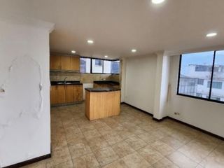 Foto 3 de Venta departamento dúplex sector Agua Clara - Quito