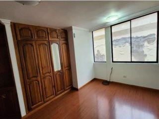 Foto 6 de Venta departamento dúplex sector Agua Clara - Quito