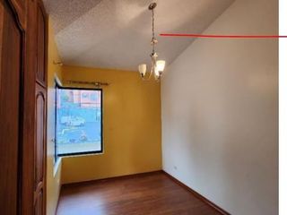 Foto 9 de Venta departamento dúplex sector Agua Clara - Quito