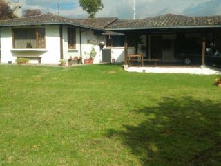 Foto 1 de Casa de renta Tumbaco