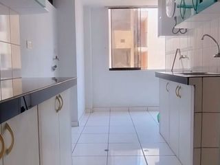 Foto 3 de Venta de Departamento en Las Torres de Los Olivos de 74 m²