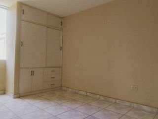 Foto 6 de Venta de Departamento en Las Torres de Los Olivos de 74 m²