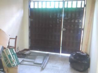 Foto 14 de VENTA CASA DOS PLANTAS-OPCION DE LOCAL COMERCIAL