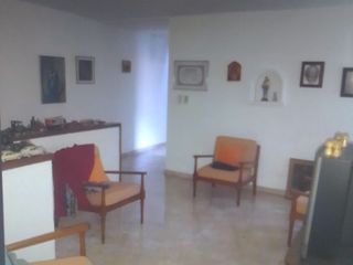 Foto 15 de VENTA CASA DOS PLANTAS-OPCION DE LOCAL COMERCIAL