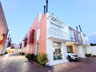 Foto 73 de ESPECTACULAR CASA ESQUINERA EN CHÍA